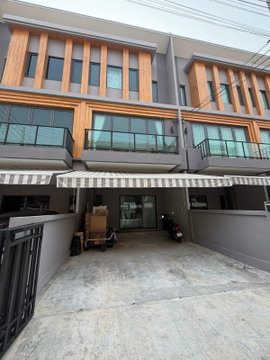 RS5901 ให้เช่า บ้าน EIGENT Rama 9 ออกแบบเพื่อการอยู่อาศัยที่ลงตัว ทั้งพื้นที่ใช้สอยและความเป็นส่วนตัว