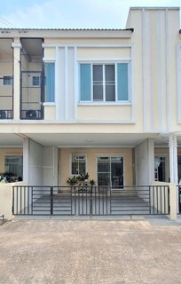 🏡 Townhome for sale in Diya Valley Saraphi project. 21 sq.wa. 3 bedrooms, 3 bathrooms. Includes furniture and appliances. Price: 2,000,000 baht.