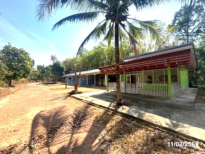 ขายบ้านเดี่ยว : บ้านเดี่ยว 879 ตร.วา เดชอุดม อุบลราชธานี 3M