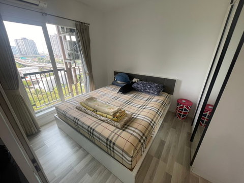 P-49530 วิวเมืองสวย! The Key Sathorn-Ratchaphruek 1 ห้องนอน ใกล้ BTS วุฒากาศ 10,500 บาท | Line Id: @easythaihome | 085-592-2897