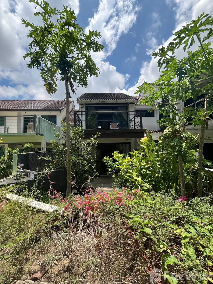 picture 3 Bedroom Balinese-style house in Loch Palm Golf Course 6204559 - 2/22