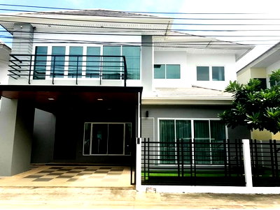 บ้านเดี่ยวให้เช่า : HR3416ให้เช่าบ้านเดี่ยวหรู 300 ตร.ม. หมู่บ้านรัชชา 5 ทำเลราชพฤกษ์-กาญจนาภิเษก สภาพใหม่ ตกแต่งหรูพร้อมอยู่