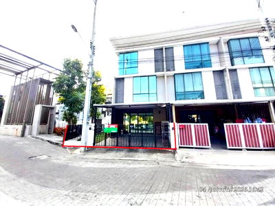 Townhouses for sale Bang Chan Industrial Estate : TOWN HOUSE 33.9 Sq.w. Khan Na Yao Bangkok for 5M