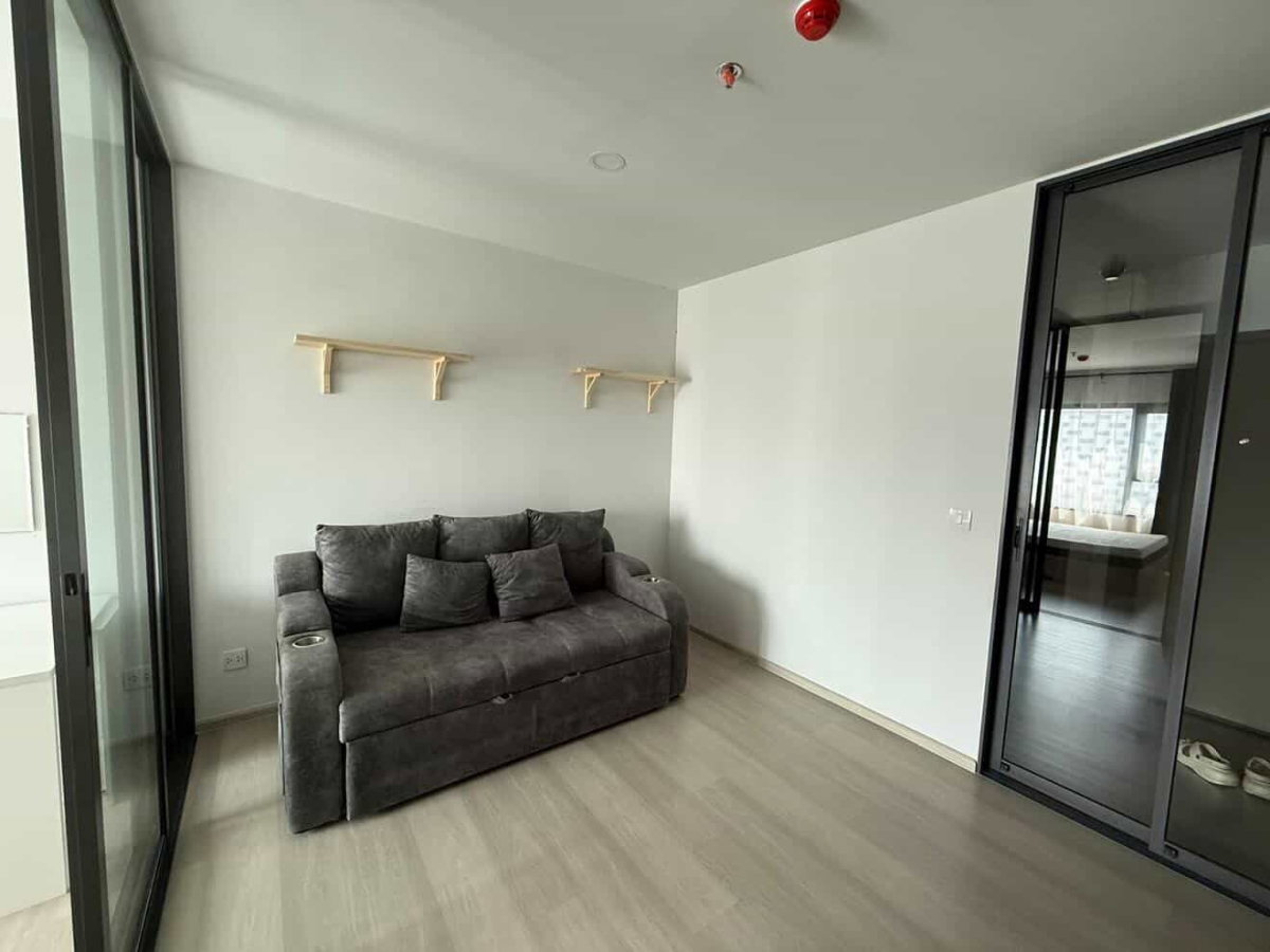 รูป เฟอร์ใหม่ วิวสระ พร้อมอยู่ 📢 Line : @085pucam / 0627941024 🥳 YKP Rental Condo - รูปที่ 6/11