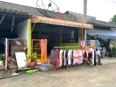 Townhouses for sale Suwinthawong Road : TOWN HOUSE 20 Sq.w. Muang Chachoengsao Chachoengsao for 750,000