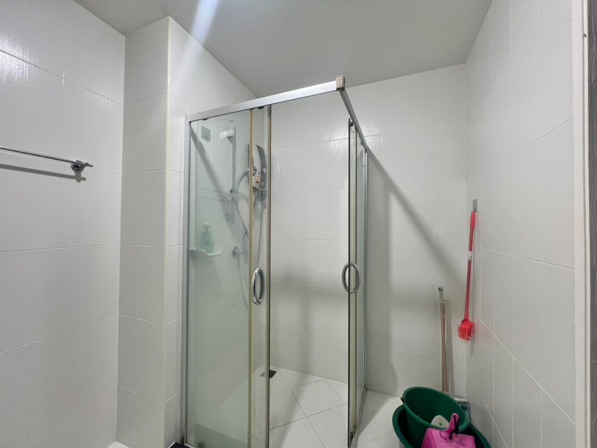 picture Sale – Punna Residence 5 Condo - 4/15