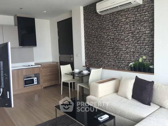 รูป คอนโด 1-ห้องนอน ที่ ริธึ่ม สาทร ใกล้ BTS สะพานตากสิน (ID 2823510) - รูปที่ 3/18