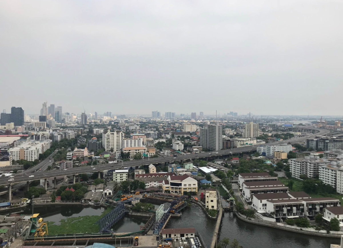 picture Life Sukhumvit                      48  - 8/9