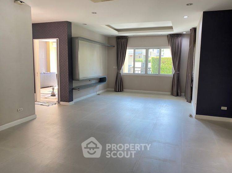 รูป บ้าน 5-ห้องนอน ที่ วิลล่า นครินทร์ อ่อนนุช-วงแหวน ใกล้ ท่าอากาศยานสุวรรณภูมิ (ID 2824035) - รูปที่ 3/14