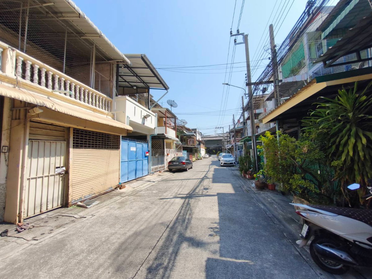 รูป ✨ทาวน์เฮ้าส์ สุขสวัสดิ์ 25/2 ขนาดใหญ่ 53.4 ตร.ว. ใกล้รพ.บางปะกอก ตลาดสด ทำเล ราษฎร์บูรณะ✨ - รูปที่ 3/9