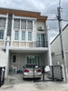 listing thumbnail image 10