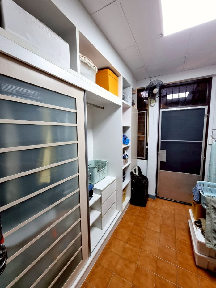 รูป ให้เช่า บ้านเดี่ยว 2 ชั้น ซอยลาซาล • 180 ตร.ม./45 ตร.วา • 30,000 บาท - รูปที่ 26/39