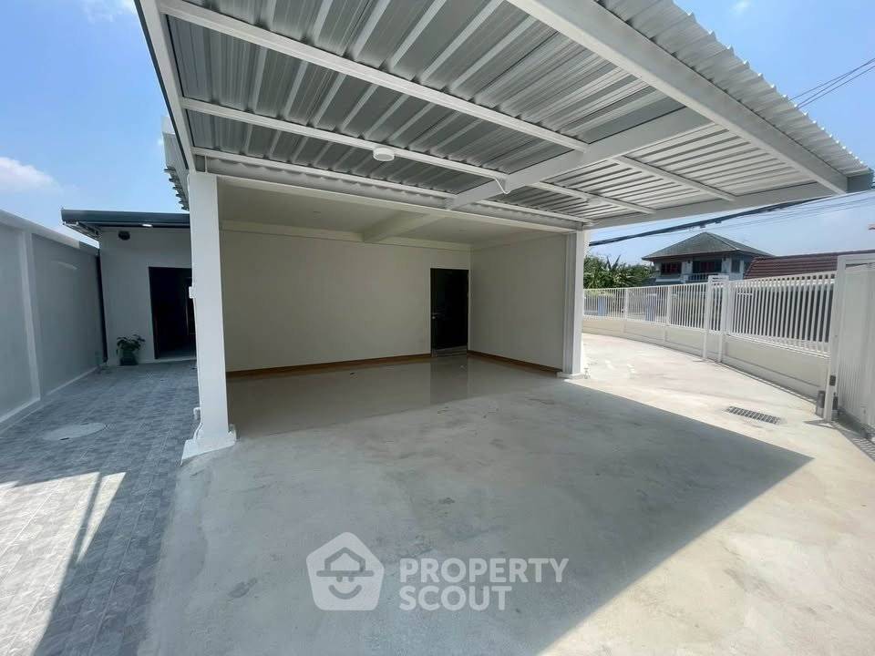รูป ทาวน์เฮ้าส์ 3-ห้องนอน ที่ โกลเด้น ทาวน์ รัตนาธิเบศร์-สถานีรถไฟฟ้าไทรม้า ใกล้ MRT ไทรม้า (ID 2824636) - รูปที่ 6/28