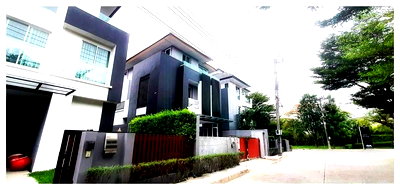 บ้านเดี่ยว ถนนเฉลิมพระเกียรติ ร.9 : ขายบ้านเดี่ยว โครงการ เอคิว อาร์เบอร์ 3 ชั้น 4 ห้องนอน 4 ห้องน้ำ