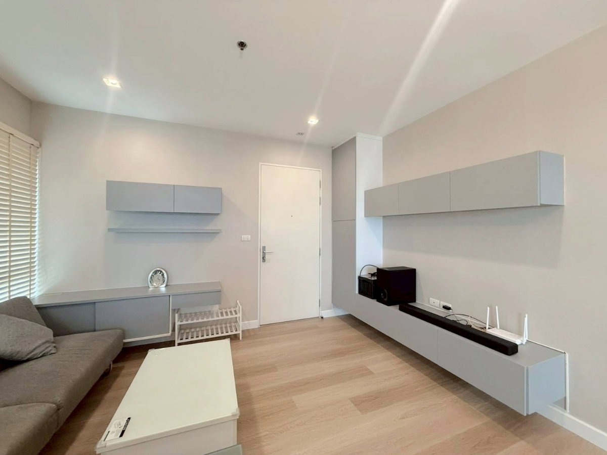 รูป ขายด่วน ‼️ 5.2 ล้านบาท (63 ตร.ม) พึ่งรีโนเวทใหม่ทั้งหมด🏡  คอนโด เดอะรูม รัชดา-ลาดพร้าว 📞 โทร : 065-9242478  - รูปที่ 3/14