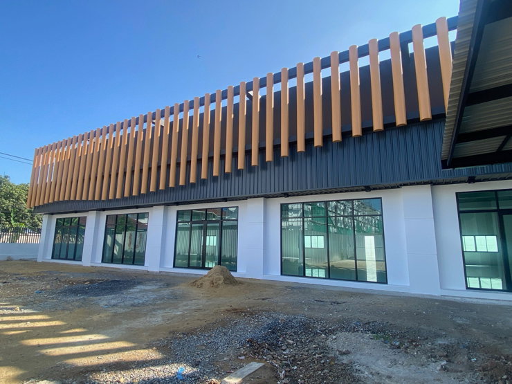 picture Business Spaces Available for rent - 7/9