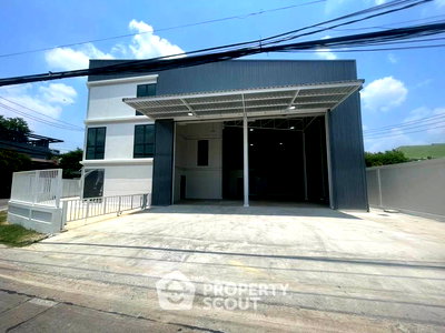 Townhouses for rent Ratchaphruek Road : 3-BR Townhouse at Golden Town Rattanathibet-Saima Station near MRT Sai Ma (ID 2824636)