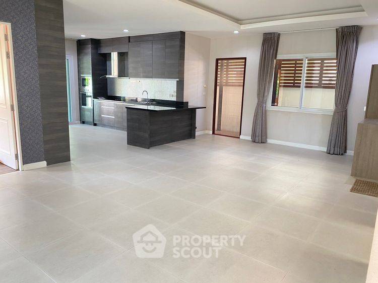 รูป บ้าน 5-ห้องนอน ที่ วิลล่า นครินทร์ อ่อนนุช-วงแหวน ใกล้ ท่าอากาศยานสุวรรณภูมิ (ID 2824035) - รูปที่ 5/14