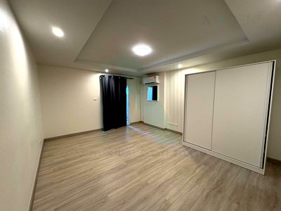 คอนโด MRT ห้วยขวาง : 📌 ขายคอนโด แฮปปี้ คอนโด รัชดา 18 อาคาร D ชั้น 6 1 ห้องนอน ขนาด 28 ตรม ใกล้ ห้างสรรพสินค้าโรบินสัน