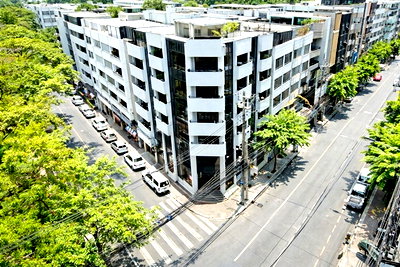 เช่าอาคารพาณิชย์ กรุงเทพมหานคร : BTS สุรศักดิ์ 760ม. สุรวงศ์ สีลม อาคารให้เช่า ชั้น7 BTS ช่องนนทรี 820ม. สำนักงาน 7น้ำ 60ตร.วา. 230ตร.ม. ใกล้ตลาดบางรัก 700 ม.