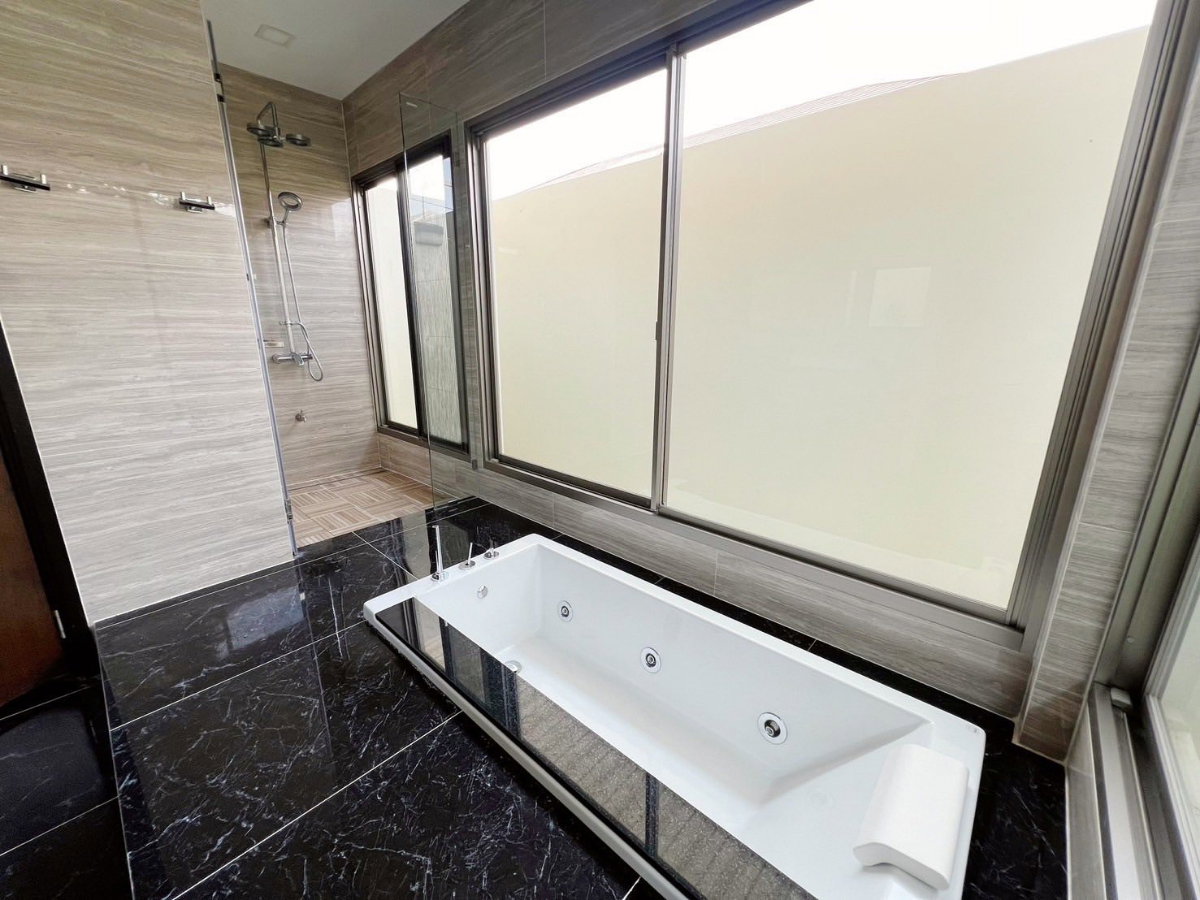 รูป ให้เช่า บ้านหรูพร้อมสระว่ายน้ำ PERFECT MASTERPIECE SUKHUMVIT 77 - รูปที่ 16/19