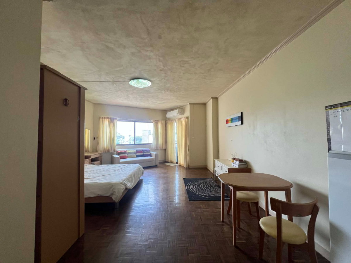picture For Sale! Chiang Mai Riverside Condominium - 4/16