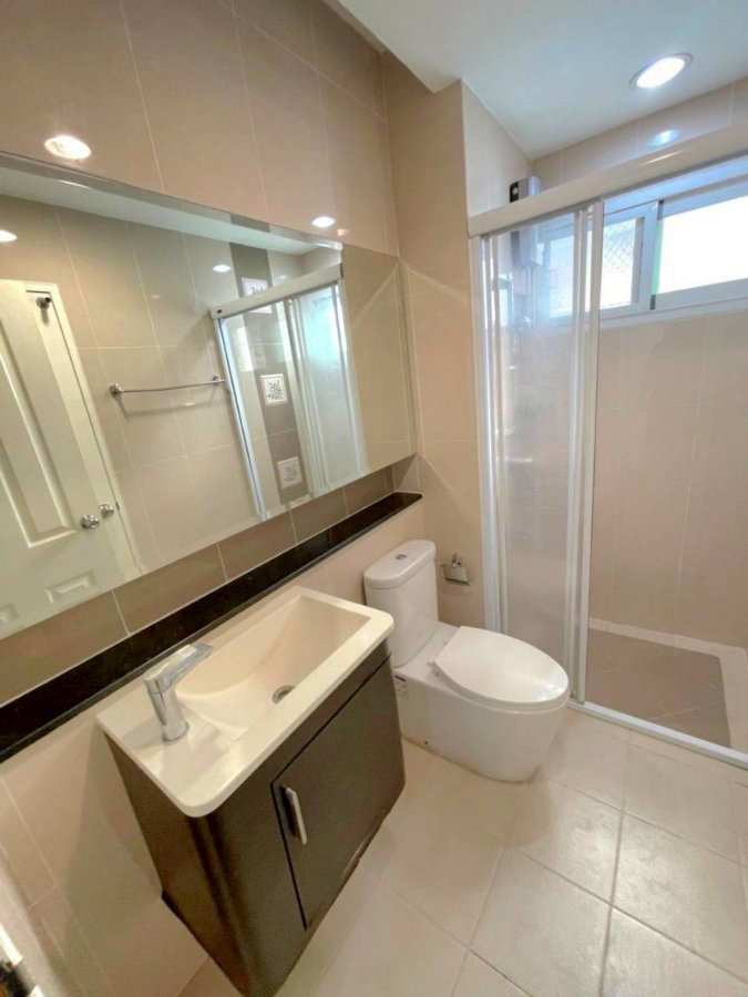 รูป เลี้ยงสัตว์ได้**ให้เช่าทาวน์โฮม 3 ชั้น บ้านกลางกรุง สาทร-ถนนเหนือใต้ ถ.เจริญราษฏร์  - รูปที่ 11/13