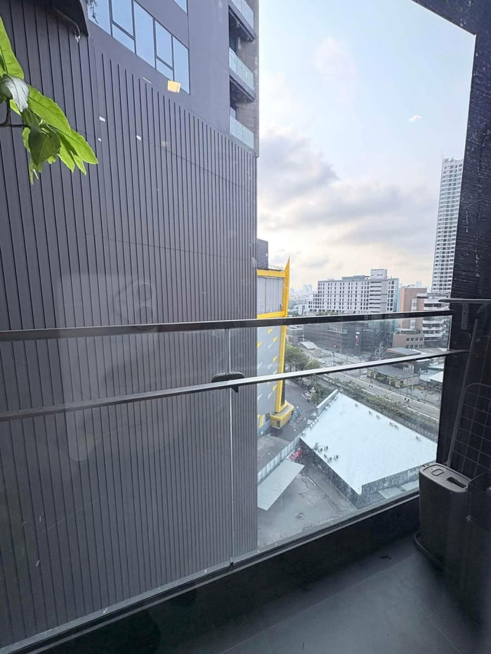 รูป ขายด่วน! สภาพห้องมือ1 The Crest Park Residences ห้าแยกลาดพร้าว – ห้องสวย  เจ้าของไม่ค่อยได้เข้าอยู่ สภาพห้อง100%   วิวถนนลาดพร้าว ห้องมุมไม่ติดใคร  - รูปที่ 15/18