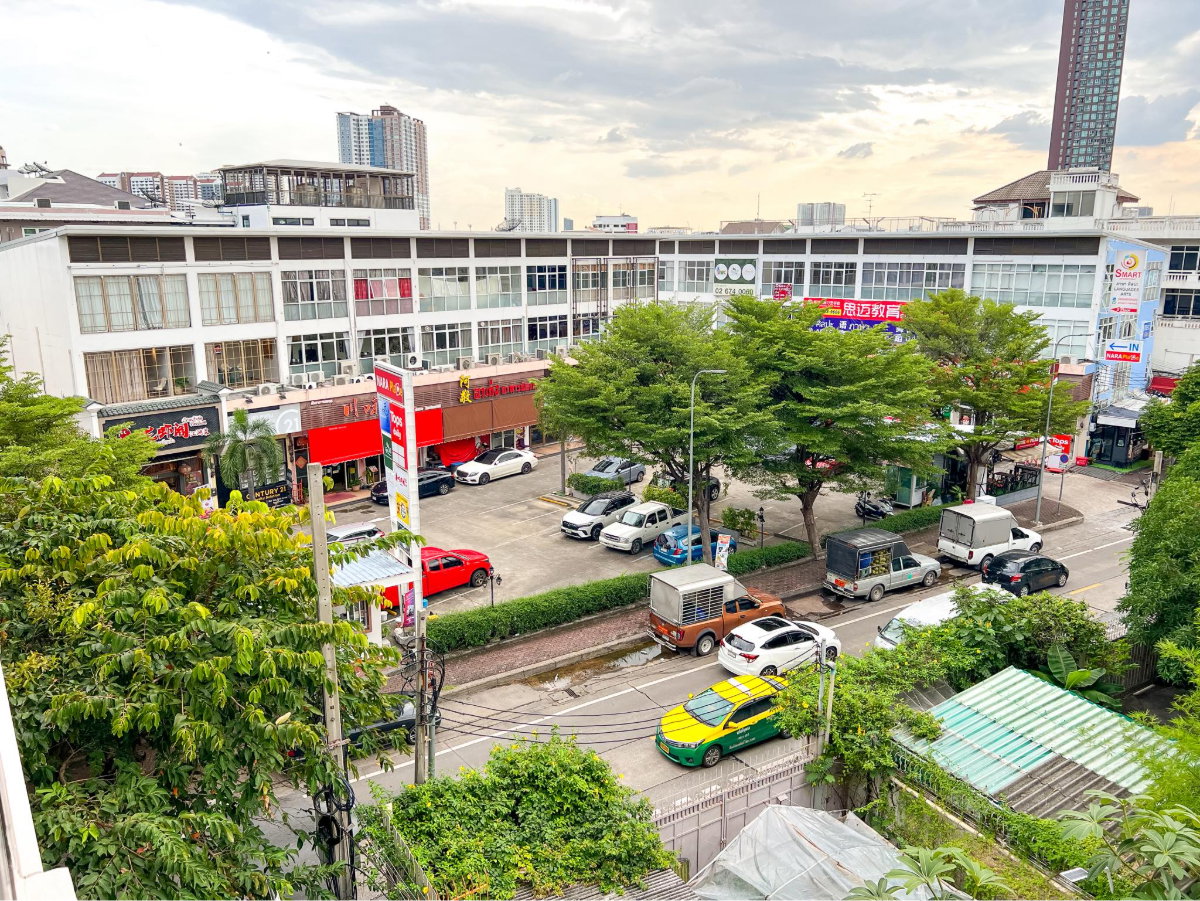 รูป ✅ คอนโดราคาถูกที่สุดในโครงการ ทำเลสาธุประดิษฐ์–นราธิวาส 24 ใจกลางสาทร พระราม 3 พร้อมอยู่ ✅ Lumpini Place Narathiwas 24 (ลุมพินี เพลส นราธิวาส 24) - รูปที่ 15/17