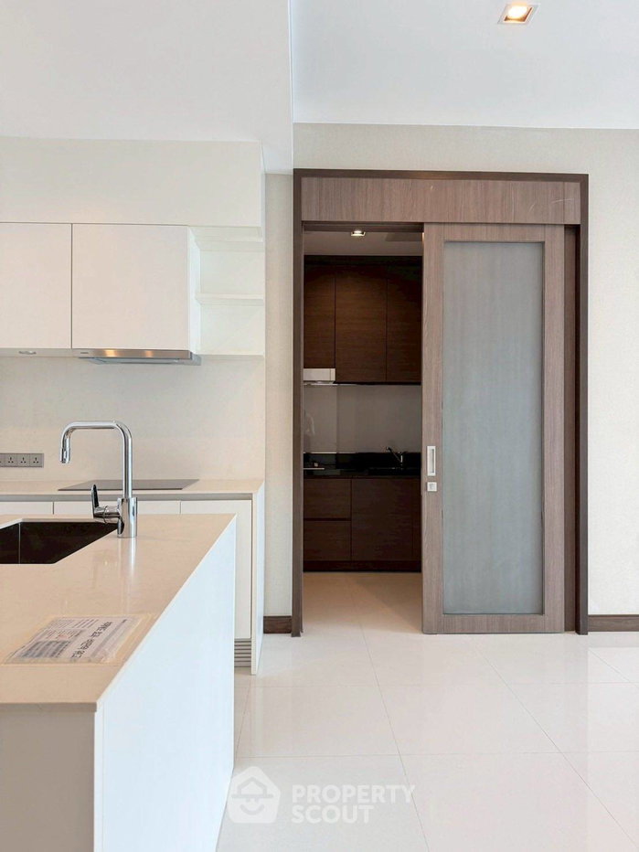 picture 31st-Floor 3-BR 155 Sqm Condo In Q1 Sukhumvit Near BTS Nana (ID 2433317) - 9/11