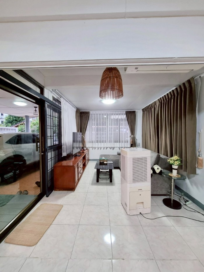 รูป ให้เช่า บ้านเดี่ยว 2 ชั้น ซอยลาซาล • 180 ตร.ม./45 ตร.วา • 30,000 บาท - รูปที่ 13/39