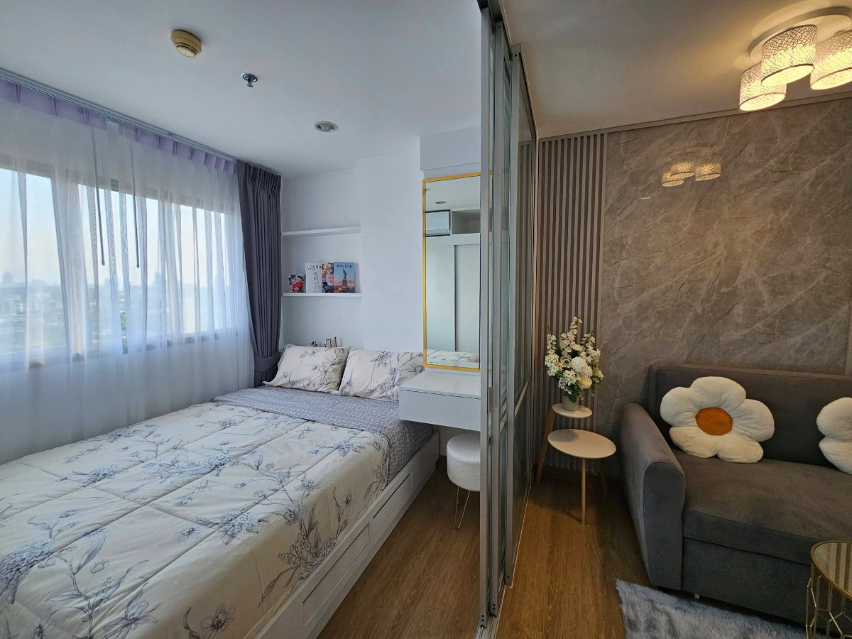picture 🔥 Renovated Corner Unit – High Floor, Open View, - 3/21