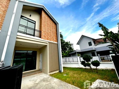Townhouses for sale Phuket : 2 Bedroom Townhouse for sale in Chalong, Phuket  5930614