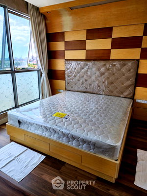 ขายคอนโด : คอนโด 2-ห้องนอน ที่ เดอะ รูม สาทร-ตากสิน ใกล้ BTS โพธิ์นิมิตร (ID 2827743)