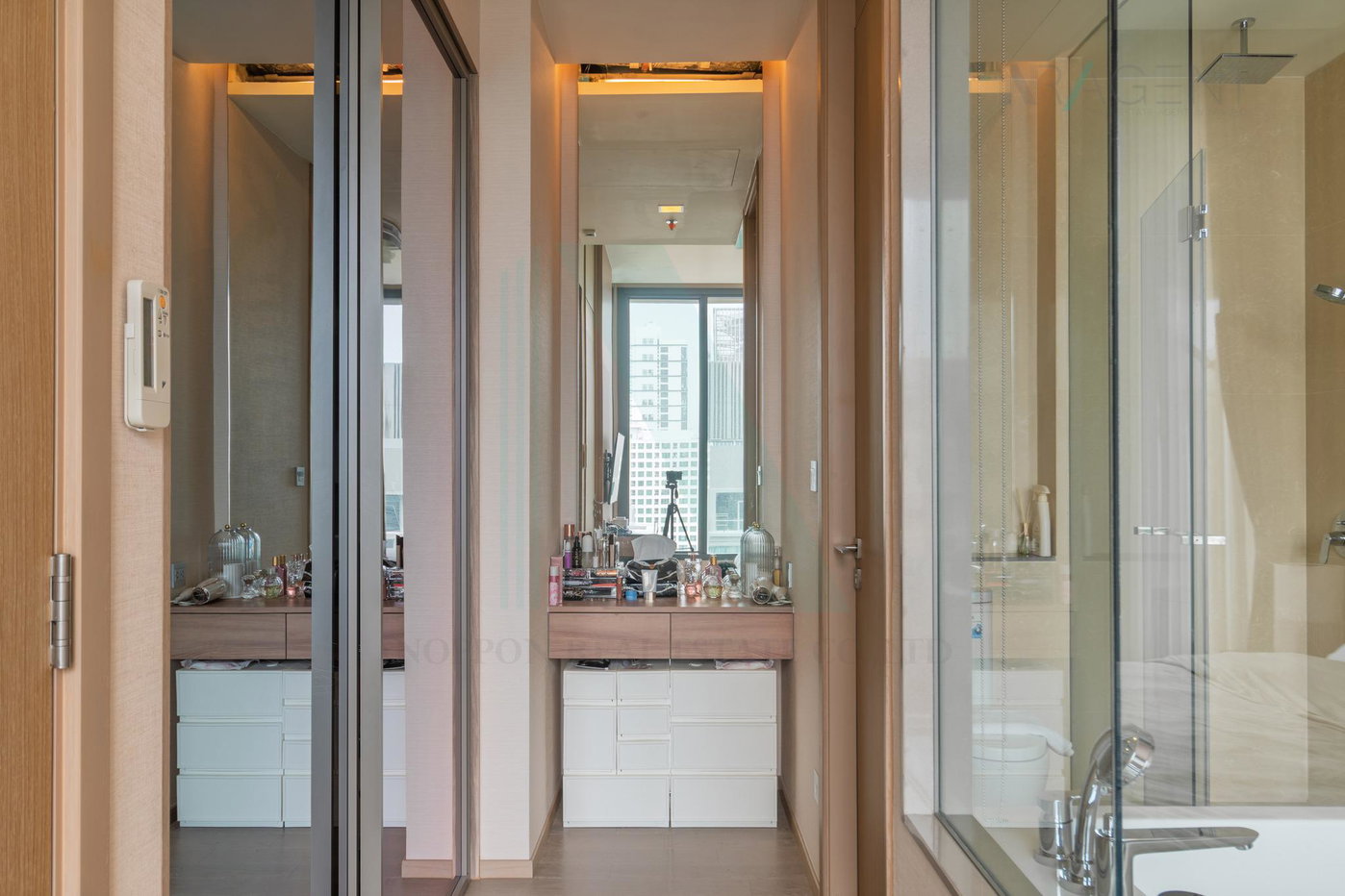 รูป 📌 ให้เช่าคอนโด ดิ เอส อโศก อาคาร 1 ชั้น 28 1 ห้องนอน ขนาด 46 ตรม ใกล้ โรงเรียนวัฒนาวิทยาลัย - รูปที่ 2/8