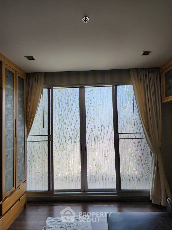 รูป คอนโด 2-ห้องนอน ที่ เดอะ รูม สาทร-ตากสิน ใกล้ BTS โพธิ์นิมิตร (ID 2827743) - รูปที่ 35/40