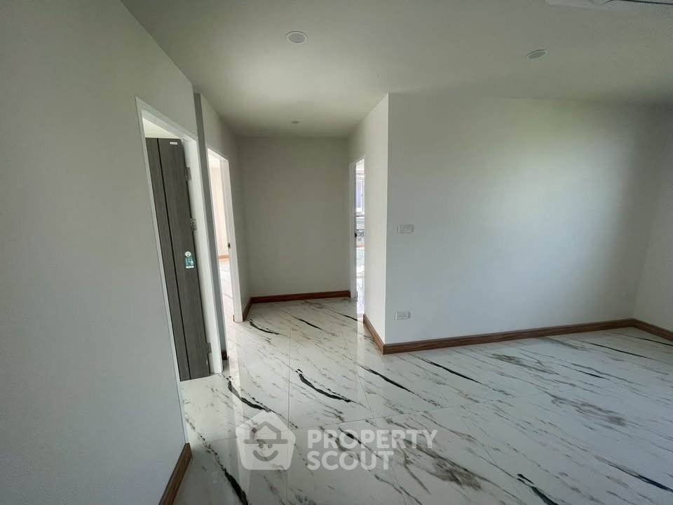 รูป ทาวน์เฮ้าส์ 3-ห้องนอน ที่ โกลเด้น ทาวน์ รัตนาธิเบศร์-สถานีรถไฟฟ้าไทรม้า ใกล้ MRT ไทรม้า (ID 2824636) - รูปที่ 21/28