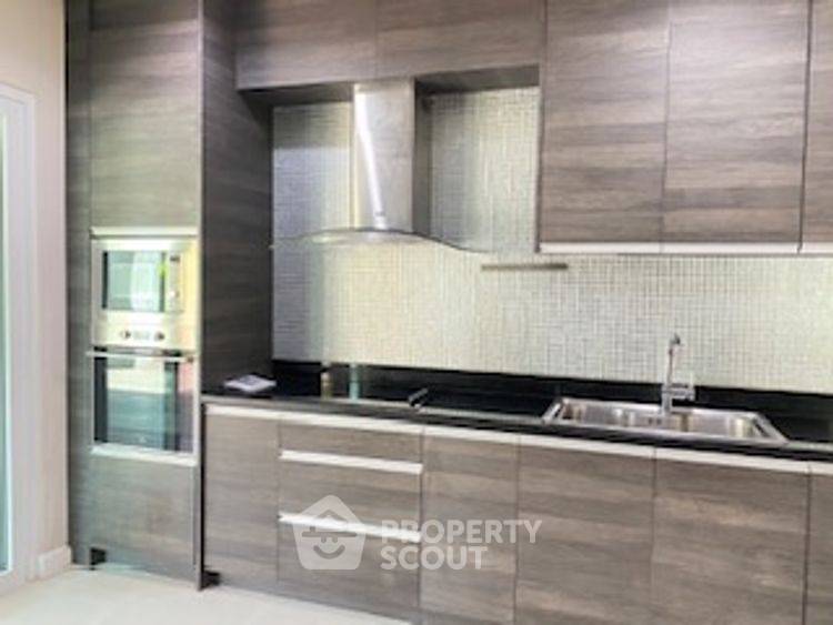 รูป บ้าน 5-ห้องนอน ที่ วิลล่า นครินทร์ อ่อนนุช-วงแหวน ใกล้ ท่าอากาศยานสุวรรณภูมิ (ID 2824035) - รูปที่ 2/14