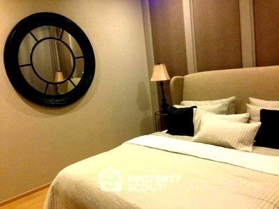Condos for sale : 2-BR Condo at Noble Revent near BTS Phaya Thai (ID 382908)
