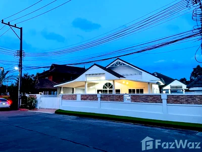 Houses for rent Bang Lamung Chonburi : 3 Bedrooms Villa for rent at Baan dusit Pattaya 1 6174296