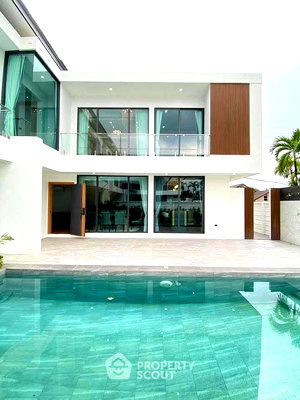Houses for sale Chonburi : 3-BR Villa in Pong (ID 2827536)