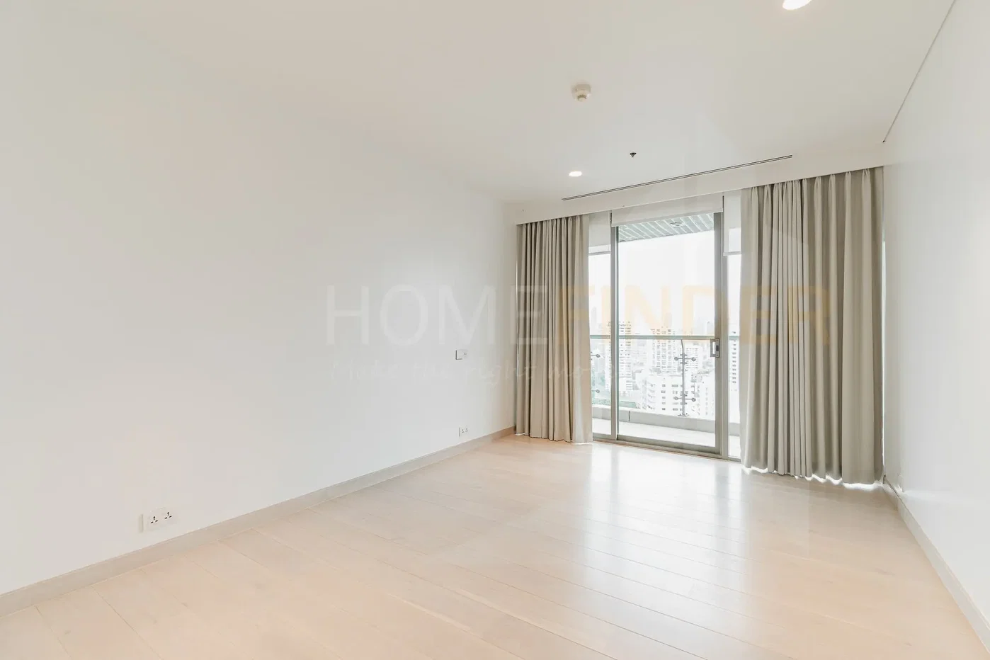 picture The Lakes 3 bedrooms, for rent - 10/17