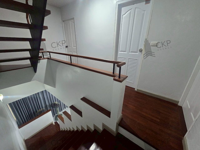 รูป  ทาวน์เฮาส์ 3 ชั้น ศุภาลัย วิลล์ รัชดาฯ 32 รีโนเวทใหม่ ต่อเติมเต็ม พร้อมเข้าอยู่ 4 นอน สามน้ำ - รูปที่ 2/15