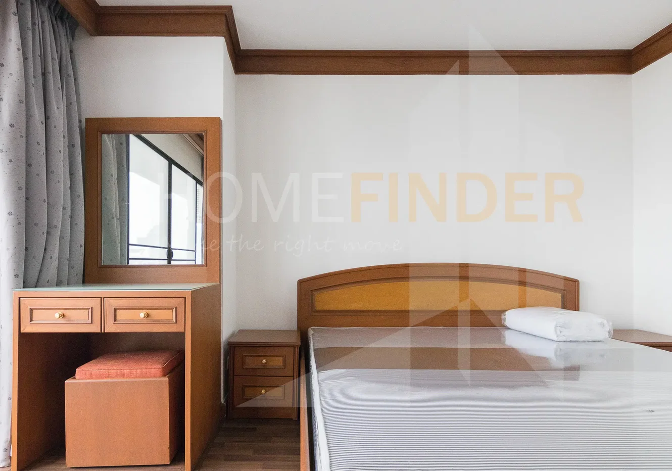 picture Richmond Palace 3 bedrooms, for rent - 2/19
