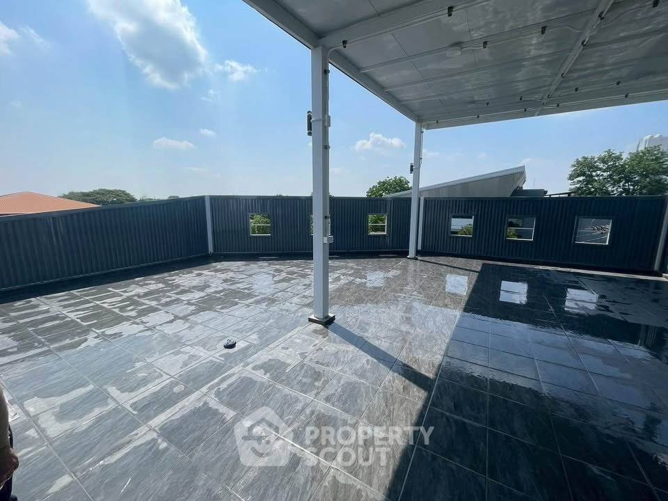 รูป ทาวน์เฮ้าส์ 3-ห้องนอน ที่ โกลเด้น ทาวน์ รัตนาธิเบศร์-สถานีรถไฟฟ้าไทรม้า ใกล้ MRT ไทรม้า (ID 2824636) - รูปที่ 24/28