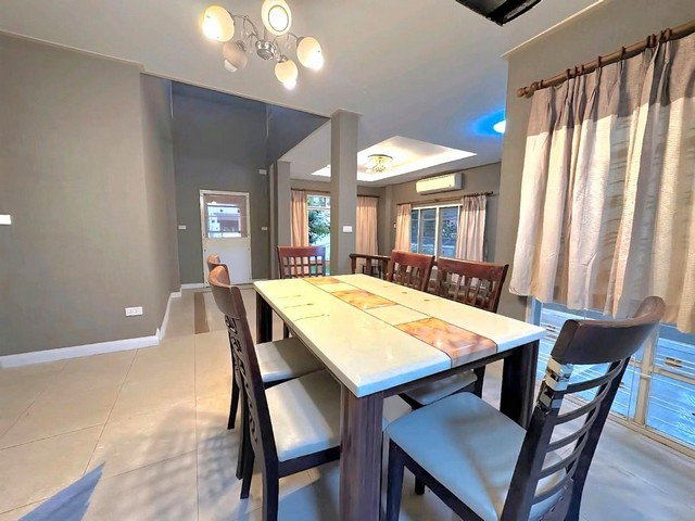 รูป บ้านเดี่ยว 2ชั้นให้เช่า รีโนเวทใหม่ อยู่ถนน รามคำแหง164 ใกล้วัดตลาดน้ำขวัญเรียม - รูปที่ 3/8
