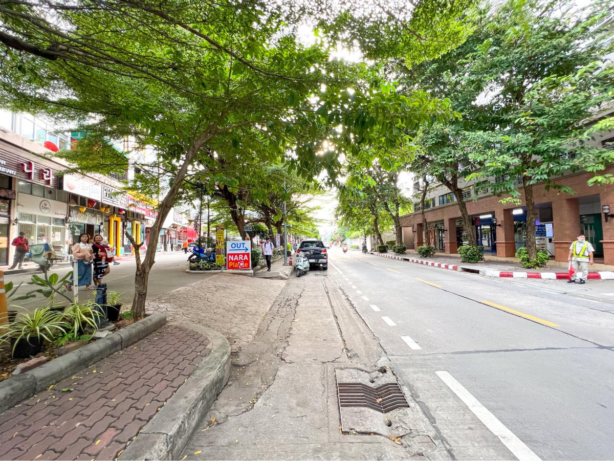 รูป ✅ คอนโดราคาถูกที่สุดในโครงการ ทำเลสาธุประดิษฐ์–นราธิวาส 24 ใจกลางสาทร พระราม 3 พร้อมอยู่ ✅ Lumpini Place Narathiwas 24 (ลุมพินี เพลส นราธิวาส 24) - รูปที่ 16/17