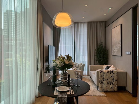 🎊 ให้เช่าคอนโด ทเวนตี้เอท ชิดลม อาคาร Villa ชั้น 4 1 ห้องนอน ขนาด 46.00 ตรม ใกล้ Central ชิดลม