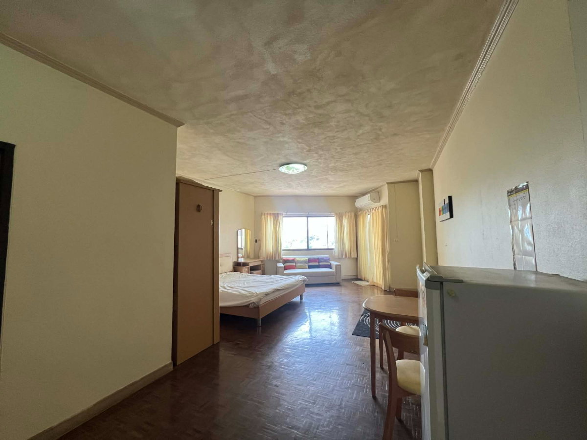 picture For Sale! Chiang Mai Riverside Condominium - 11/16