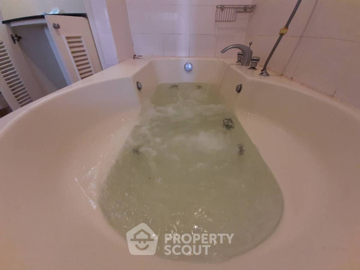 รูป คอนโด 2-ห้องนอน ที่ ศุภาลัย เพลส สุขุมวิท 39 ใกล้ BTS พร้อมพงษ์ (ID 509527) - รูปที่ 23/35